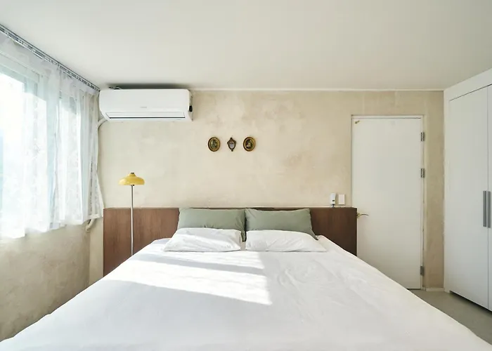 Appartement Mapo Ara Stay! 홍대 숙소!지하철 단1분! 3층 단독! Séoul