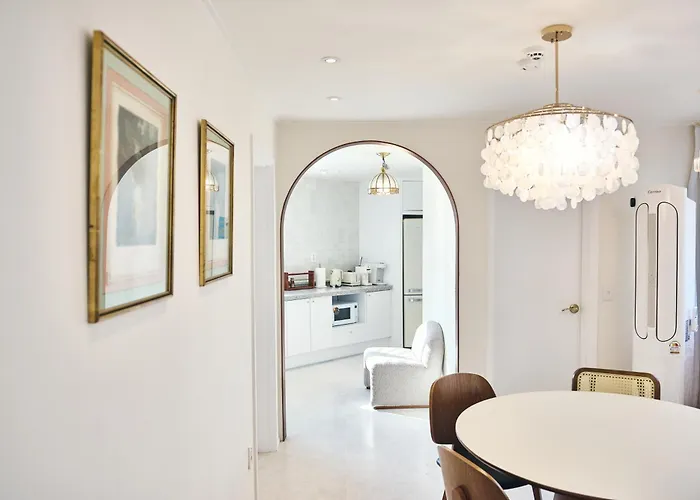 Mapo Ara Stay! 홍대 숙소!지하철 단1분! 3층 단독! Appartement